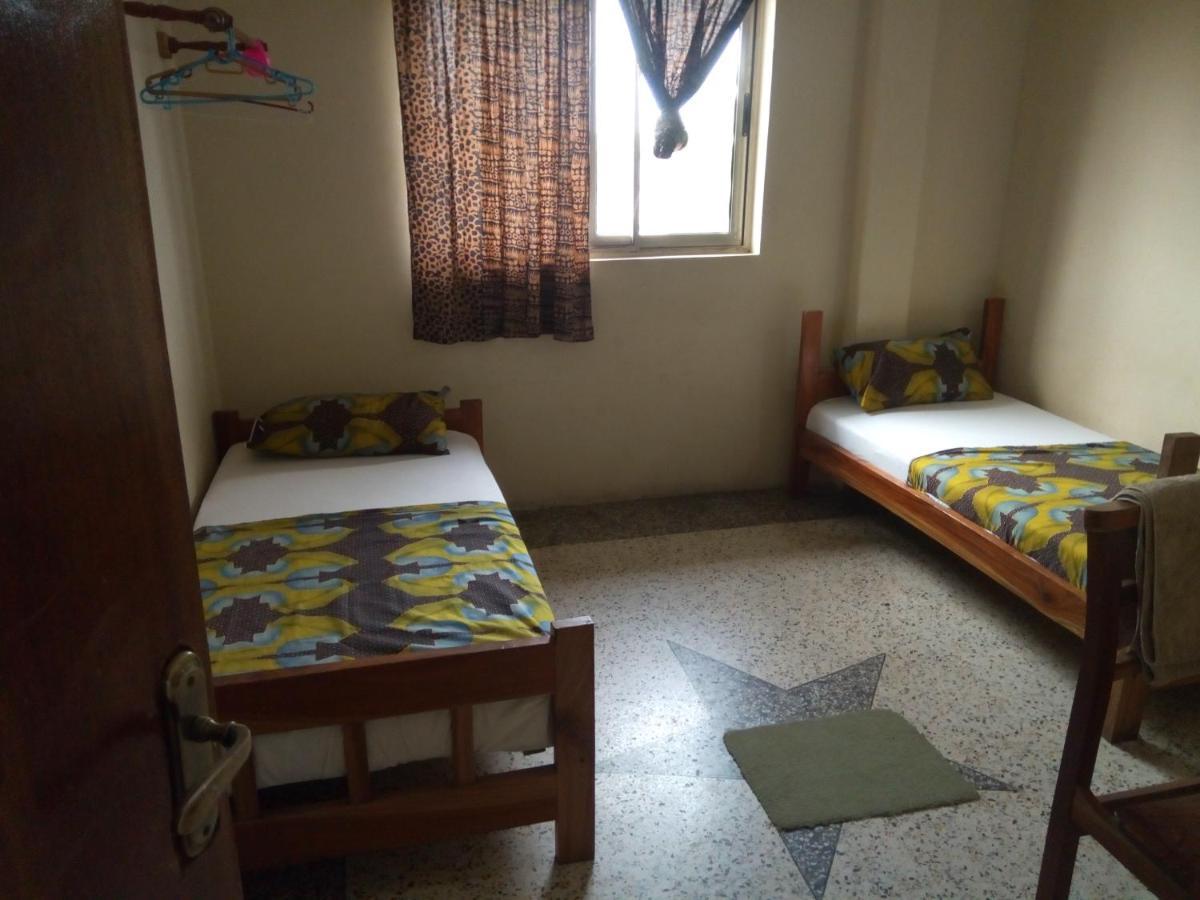 The Sleepy Hippo Hotel Accra Exterior photo